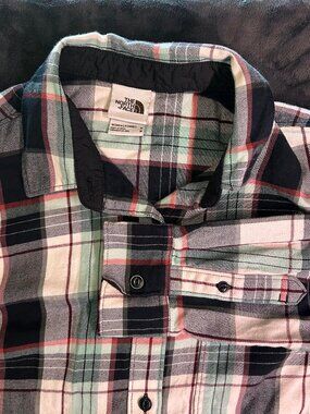 The North Face Women’S Plaid Button Shirt Size M Long Sleeve Multicolor